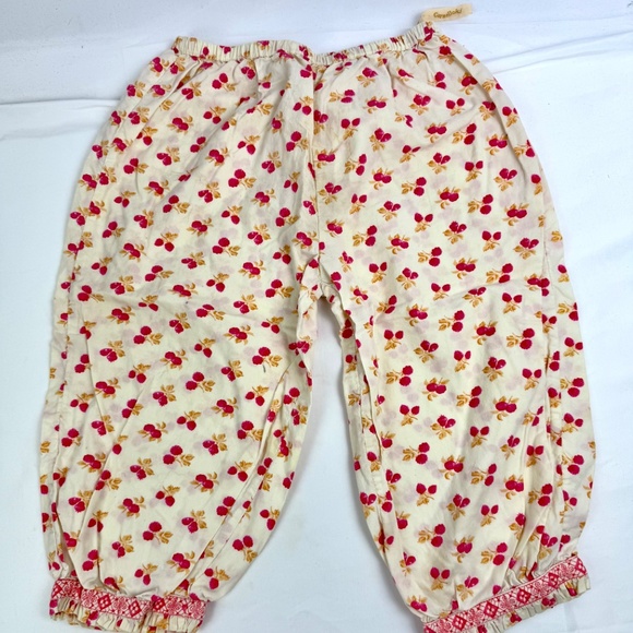 Corneloki Girls 5/6 White Floral Cotton Pants with Ruffle Hem - Picture 10 of 10